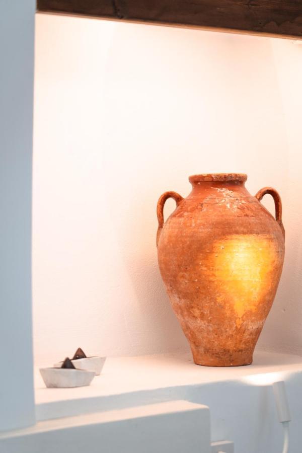 Aggelikoula Rooms Tínos エクステリア 写真
